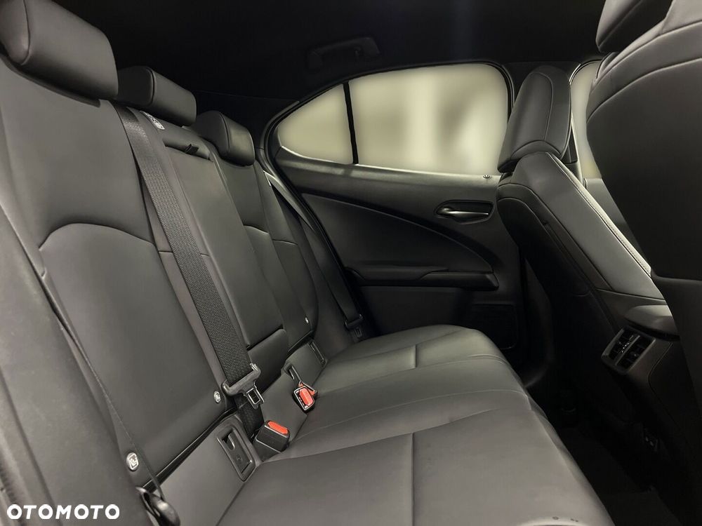 Lexus UX 250h GPF F Impression 2WD - 13