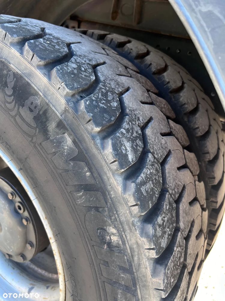 Mercedes-Benz 1833 K - 19