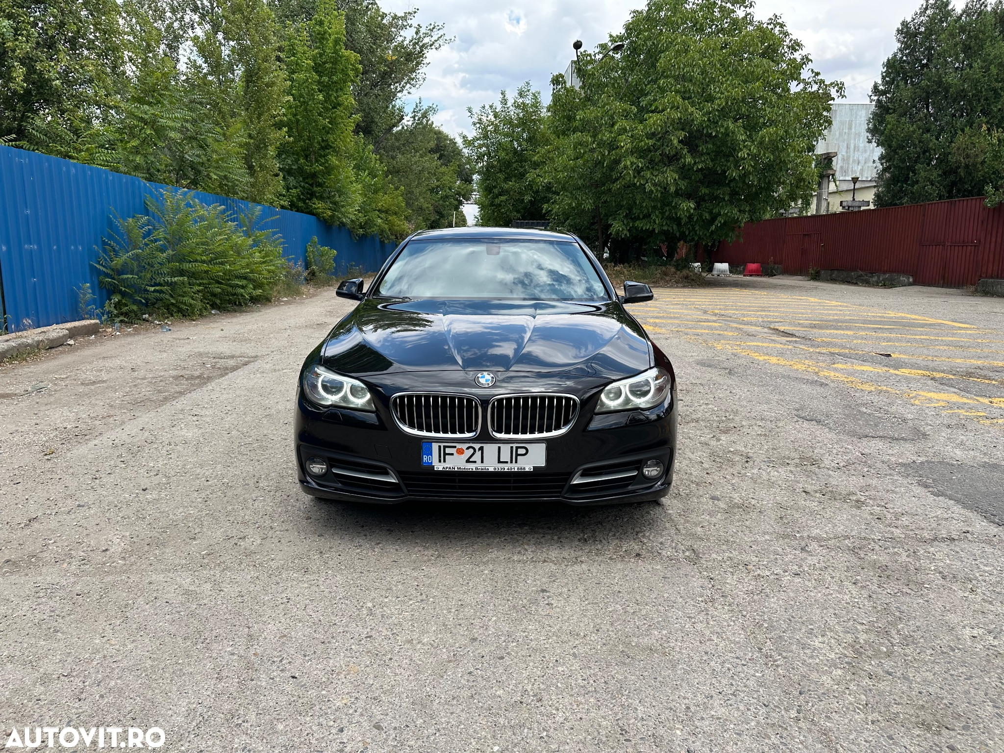 BMW Seria 5 525d xDrive AT - 3