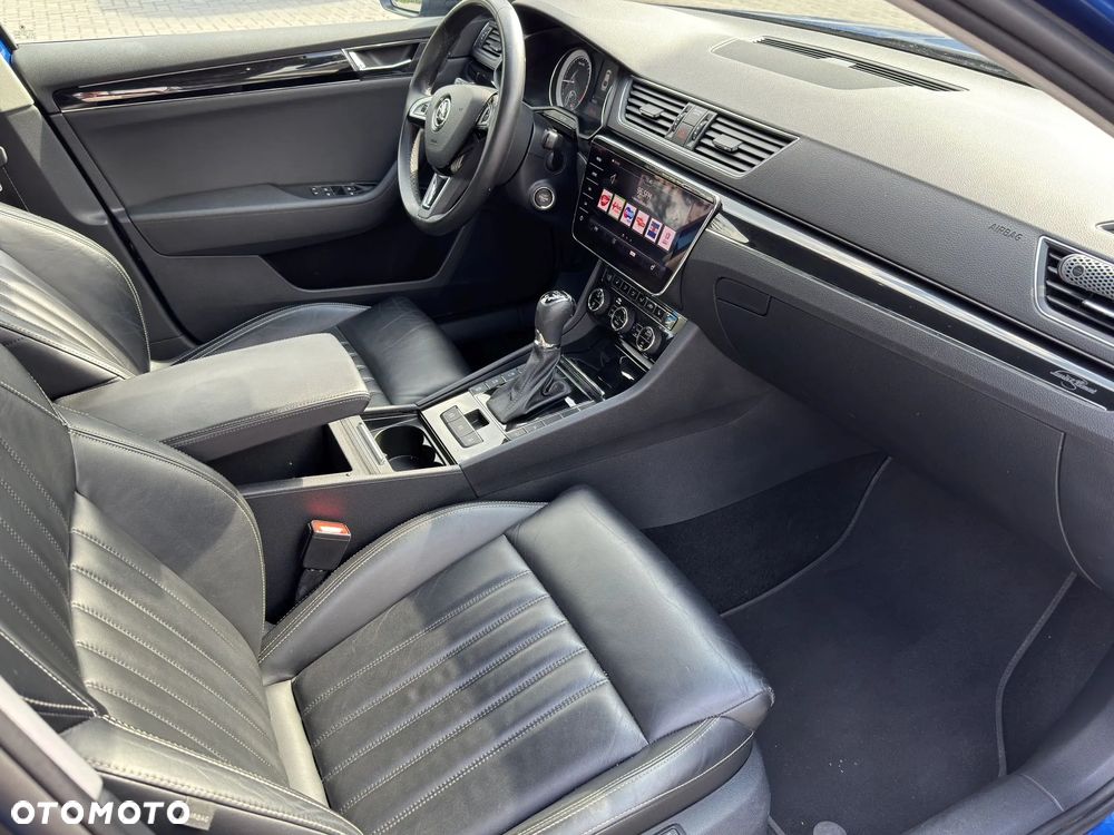 Skoda Superb 2.0 TDI SCR 4x4 L&K DSG - 11
