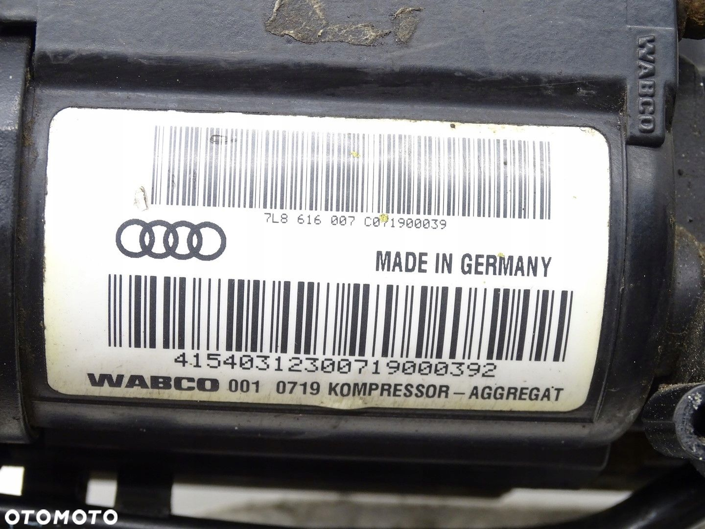 KOMPRESOR ZAWIESZENIA AUDI Q7 4L 7L8616006C 7L0616879 - 5