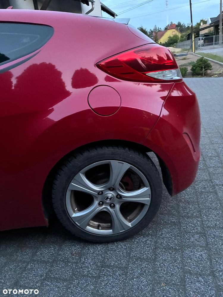 Hyundai Veloster 1.6 GDI Style - 29