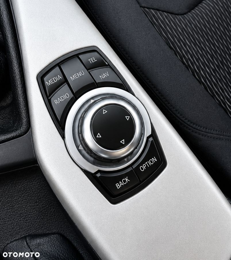 BMW Seria 1 114d - 17