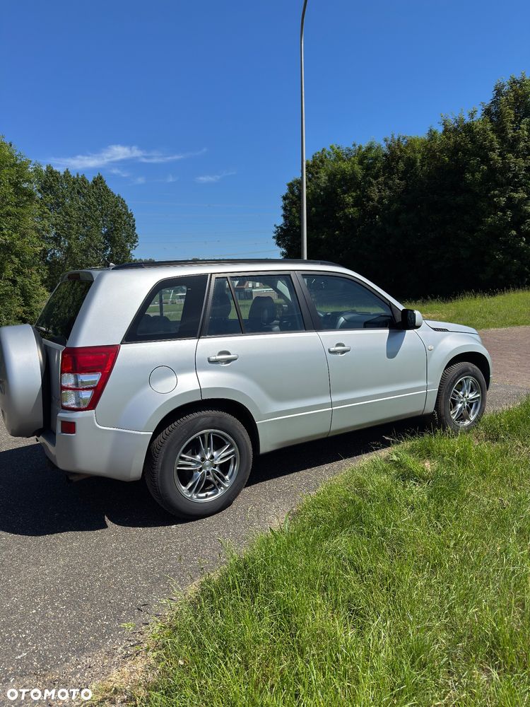 Suzuki Grand Vitara 2.0 Comfort - 7