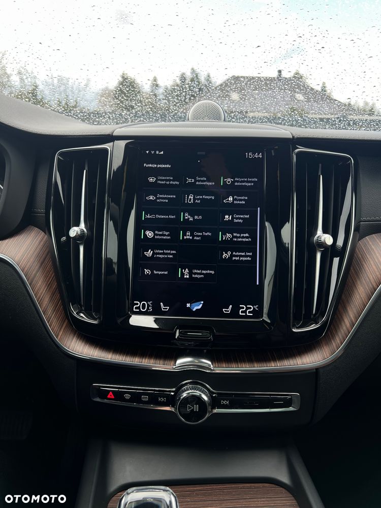 Volvo XC 60 B5 D AWD Inscription - 36