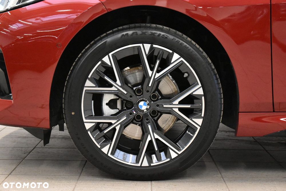 BMW Seria 2 220i mHEV - 8