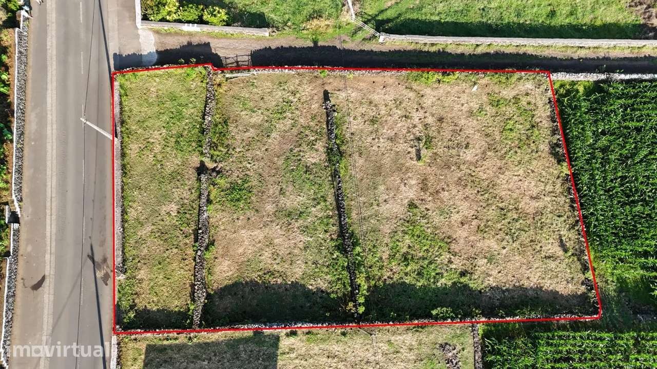 Terreno à Venda em Altares, Angra do Heroísmo - 1694m² - Grande imagem: 2/4