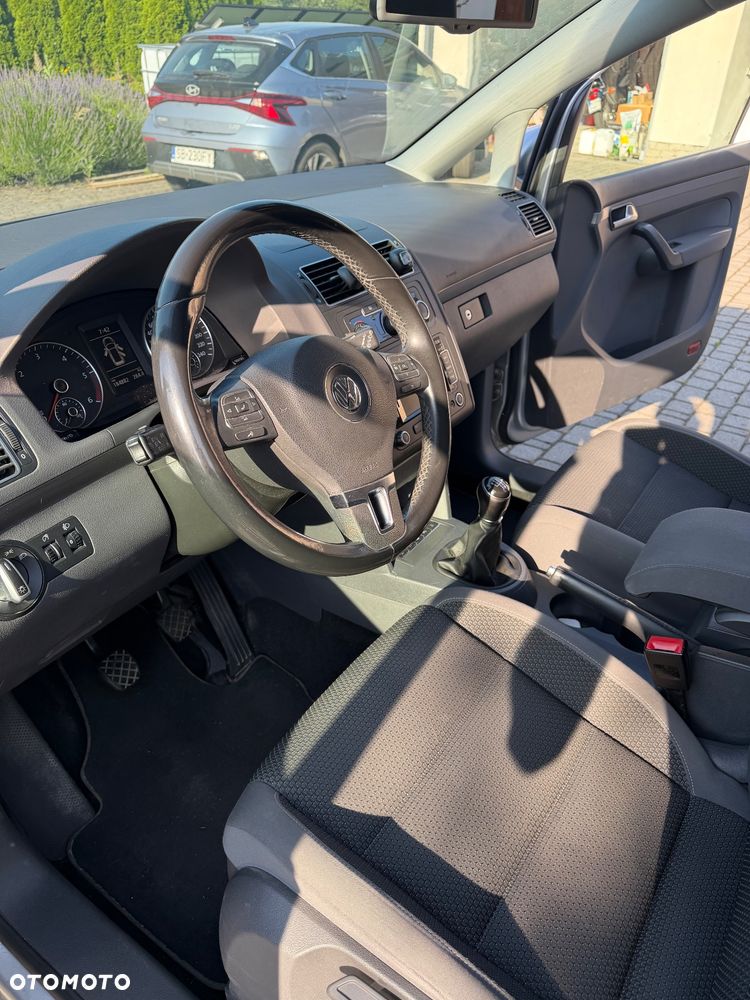 Volkswagen Touran 1.6 TDI DPF BlueMot Trendline - 10