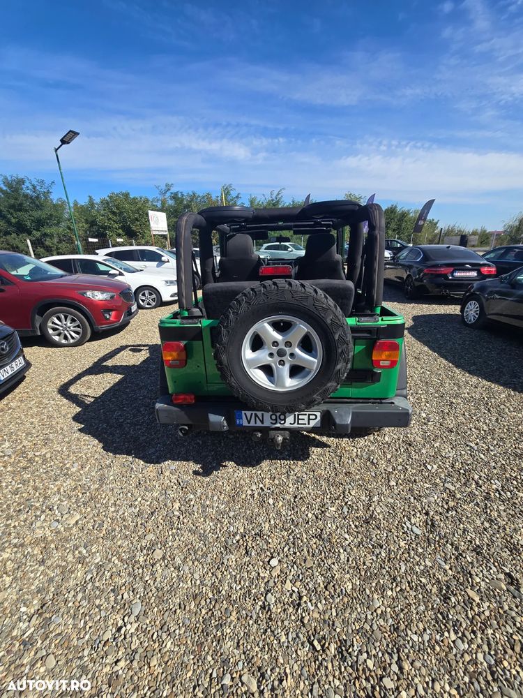 Jeep Wrangler - 24