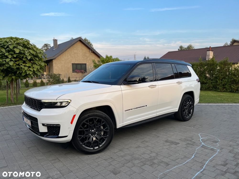 Jeep Grand Cherokee - 22