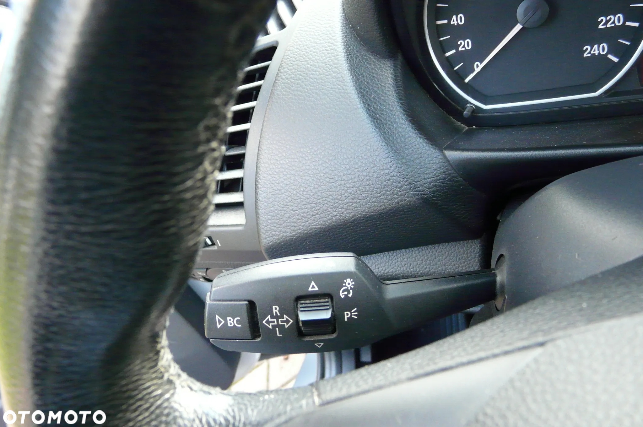BMW Seria 1 116i - 17