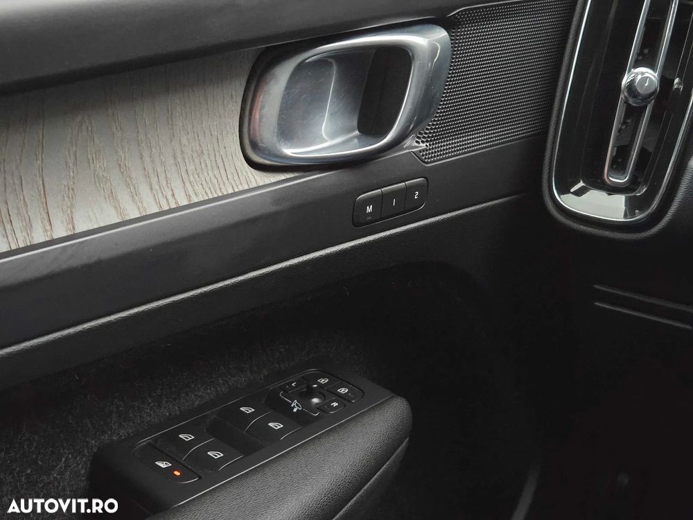 Volvo XC 40 D4 AWD Geartronic Inscription - 29