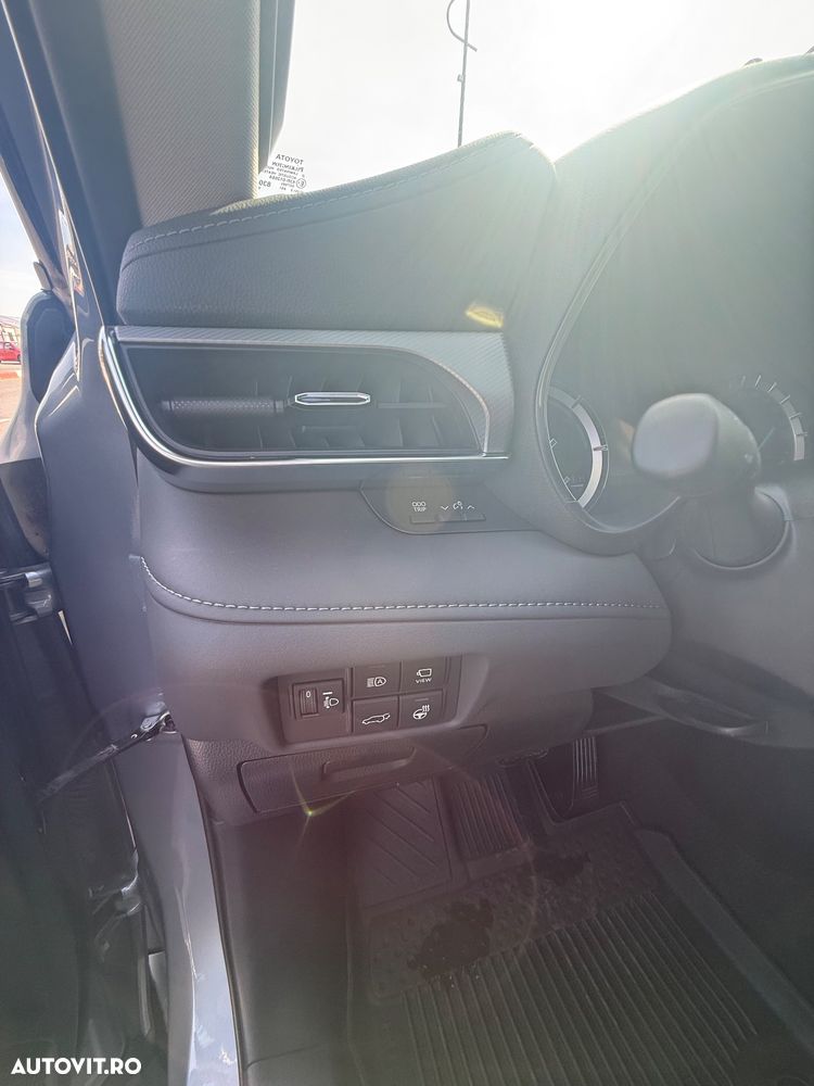 Toyota Highlander 2.5 Hybrid Luxury - 16