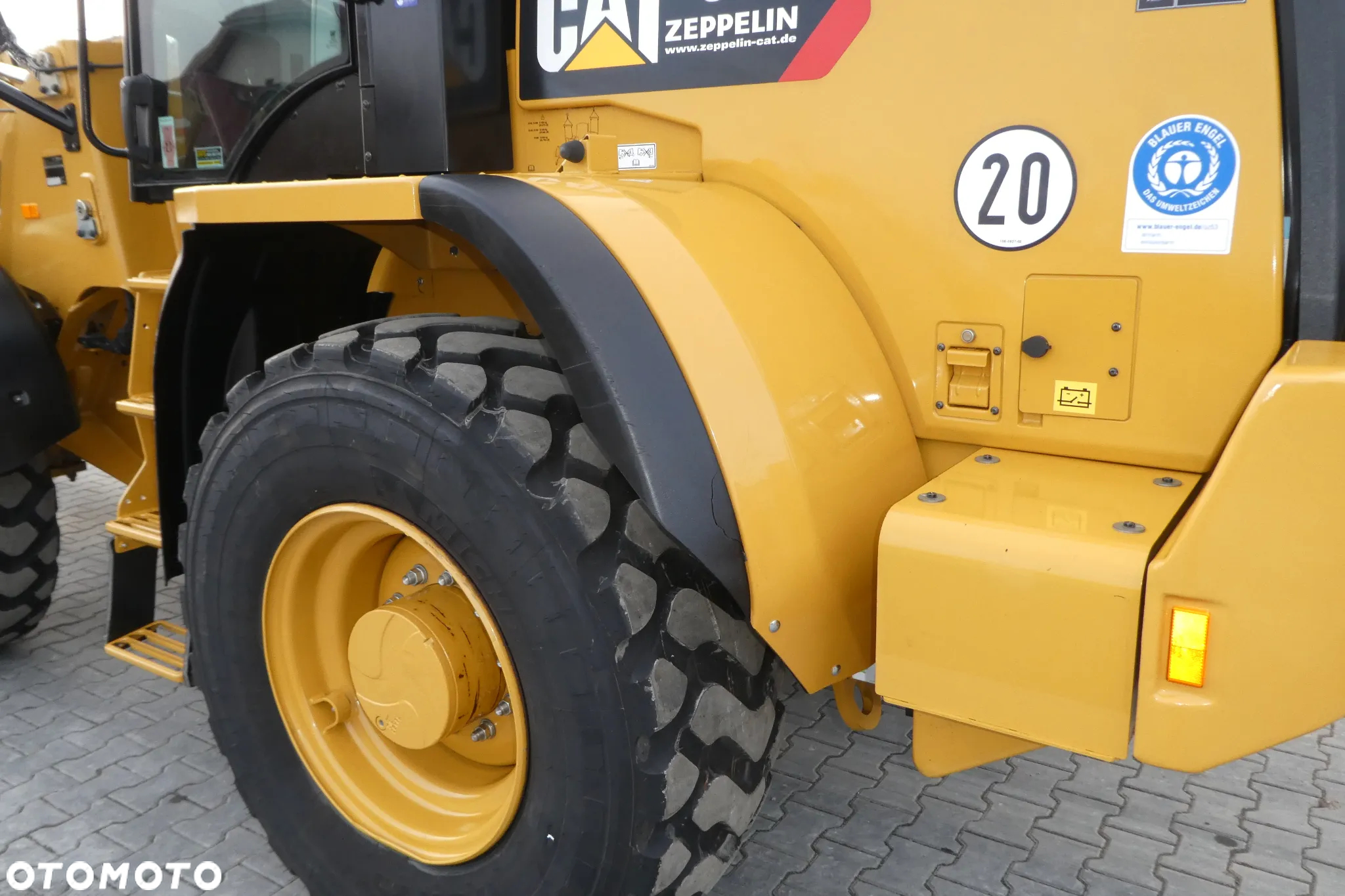 Caterpillar 914M Z NIEMIEC ŁYŻKA WIDŁY - 12