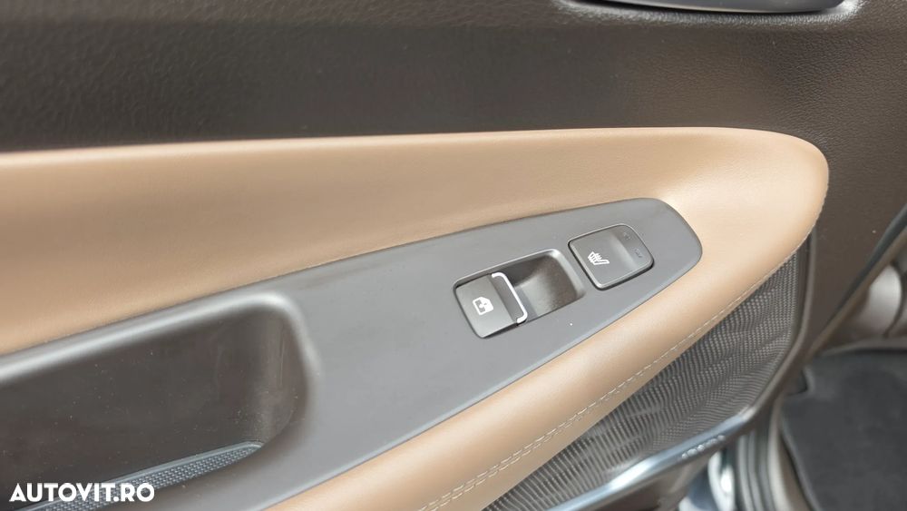 Hyundai Santa Fe 1.6 HEV 2WD Signature - 18