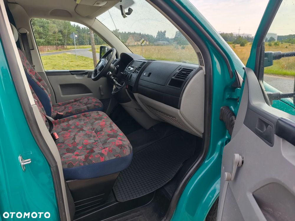 Volkswagen Transporter T5 - 10