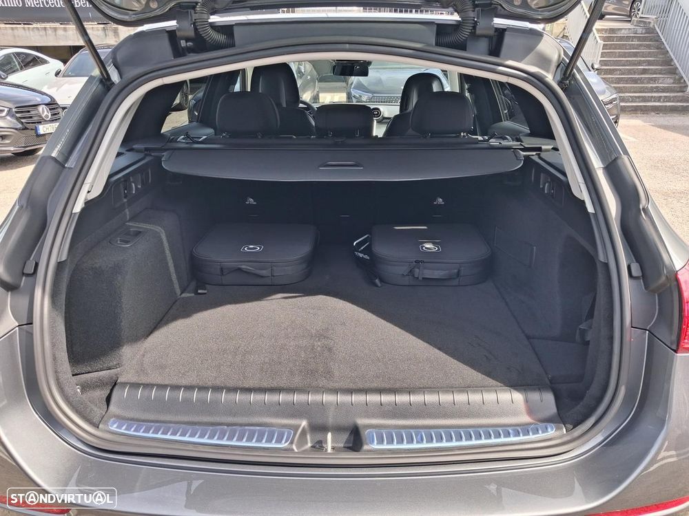 Mercedes-Benz C 300 de AMG Line - 13