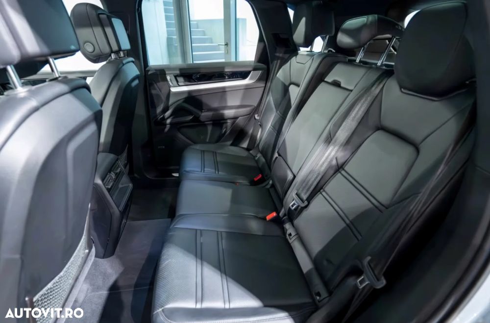Porsche Cayenne E-Hybrid - 10
