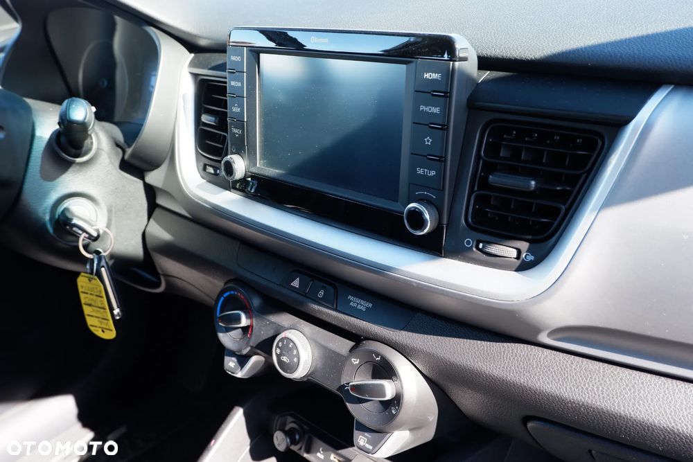 Kia Stonic 1.4 L - 6
