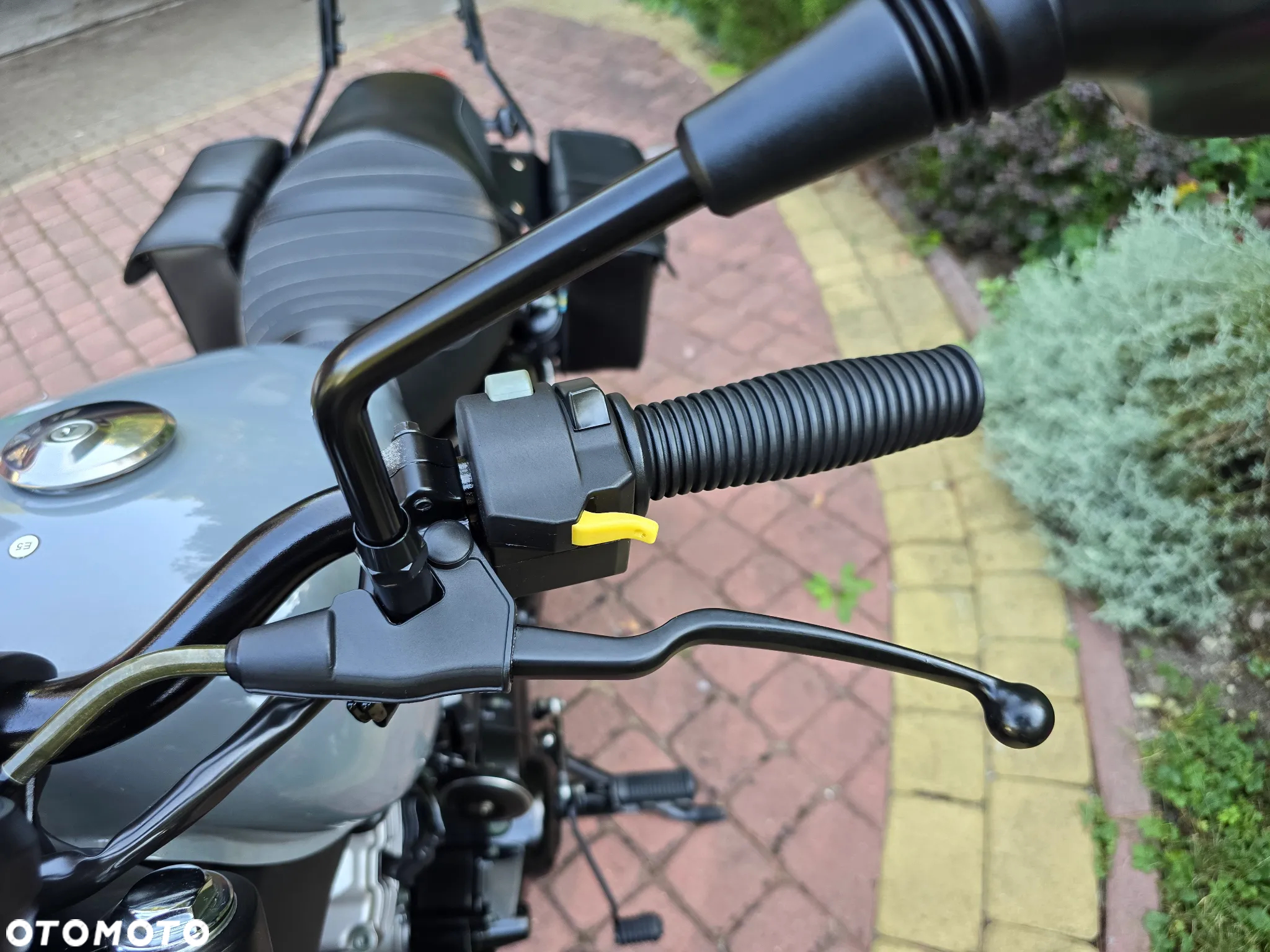 Hyosung GV - 23
