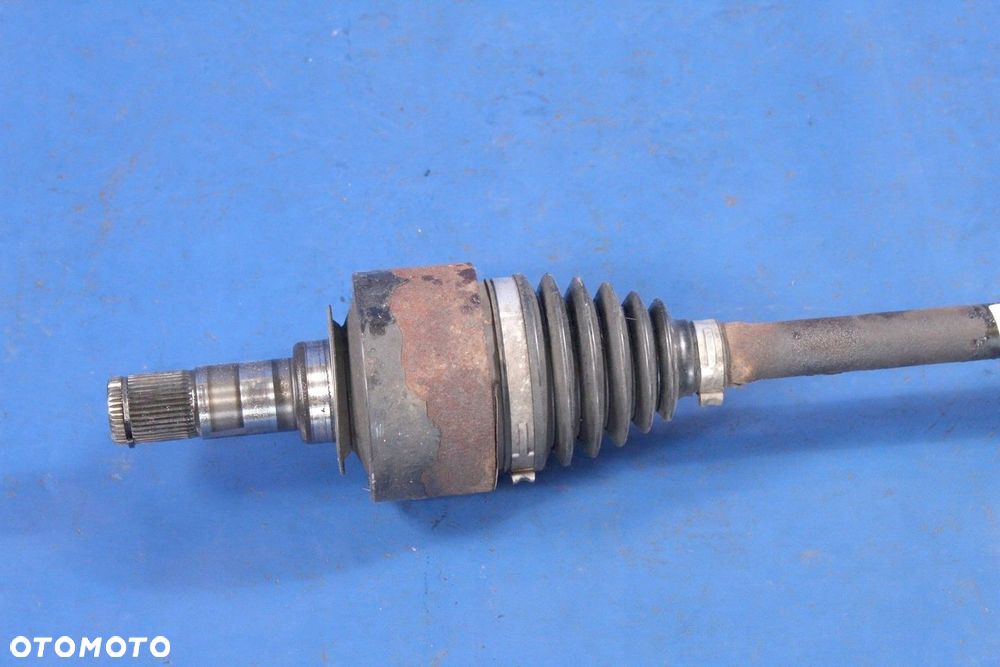 PÓŁOŚ PRZEGUB PRZÓD LEWY MERCEDES W251 3.0 CDI 06r - 2