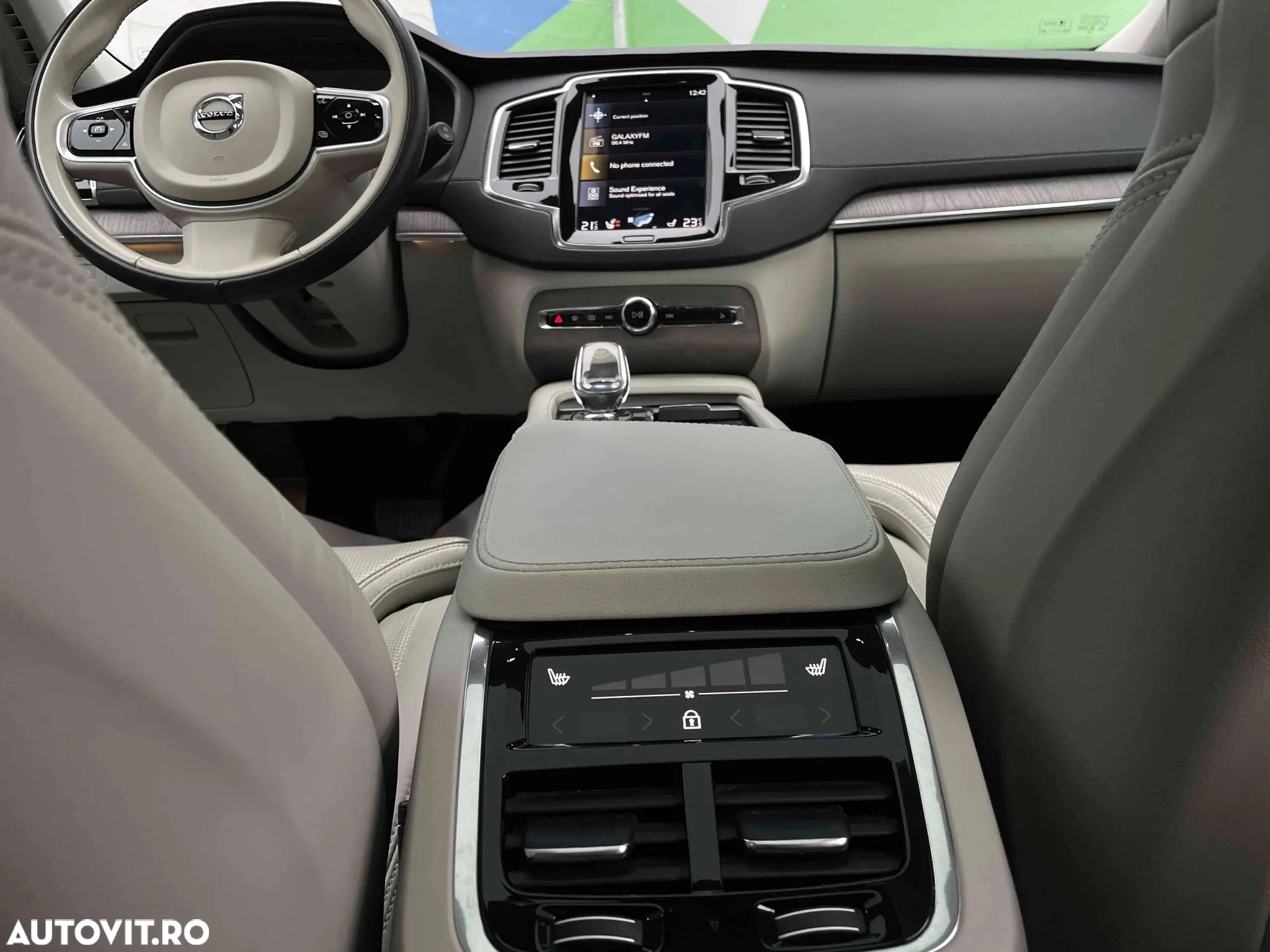 Volvo XC 90 - 16
