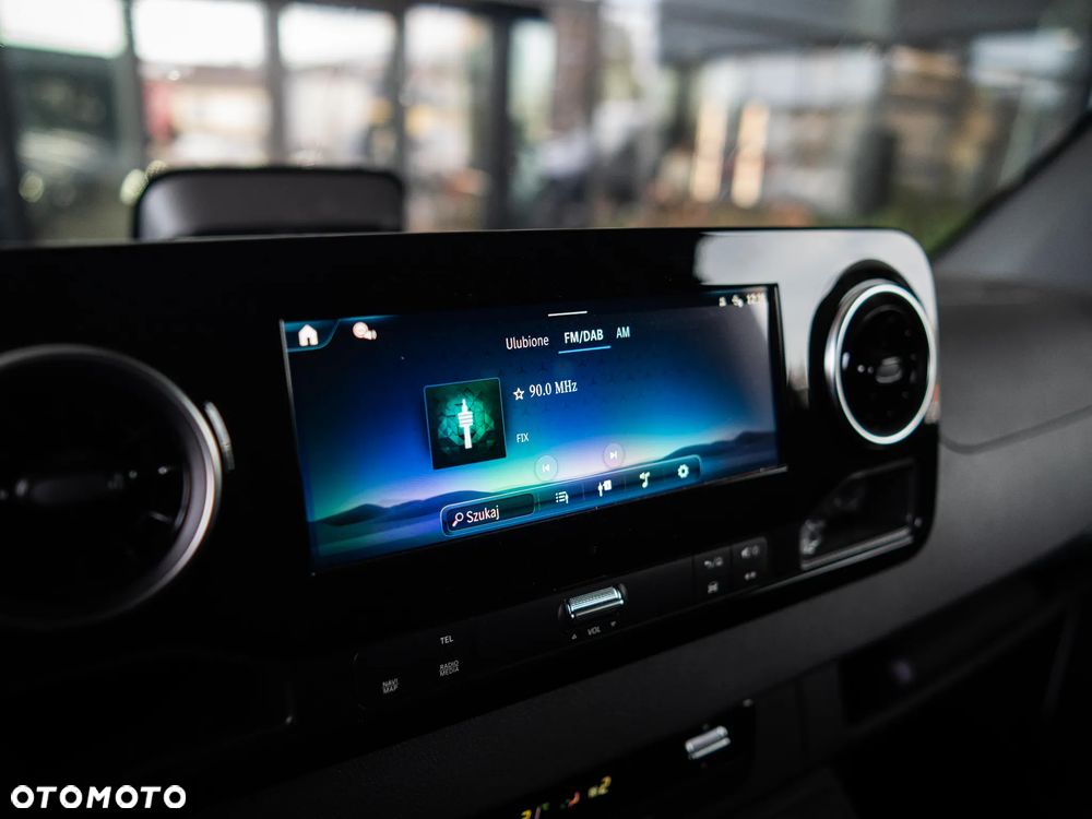 Mercedes-Benz Sprinter - 8