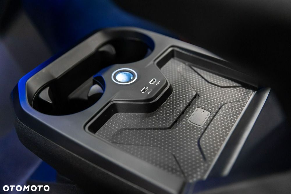 BMW iX - 32