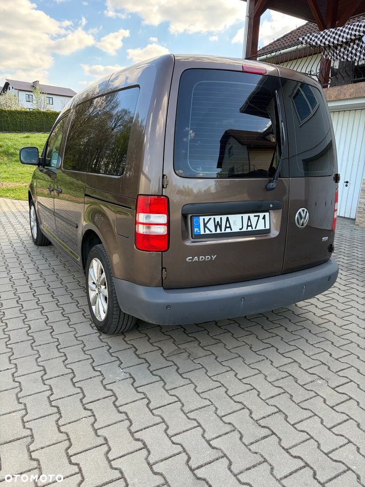 Volkswagen Caddy Comfortline - 5
