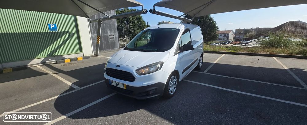 Ford Courier - 10