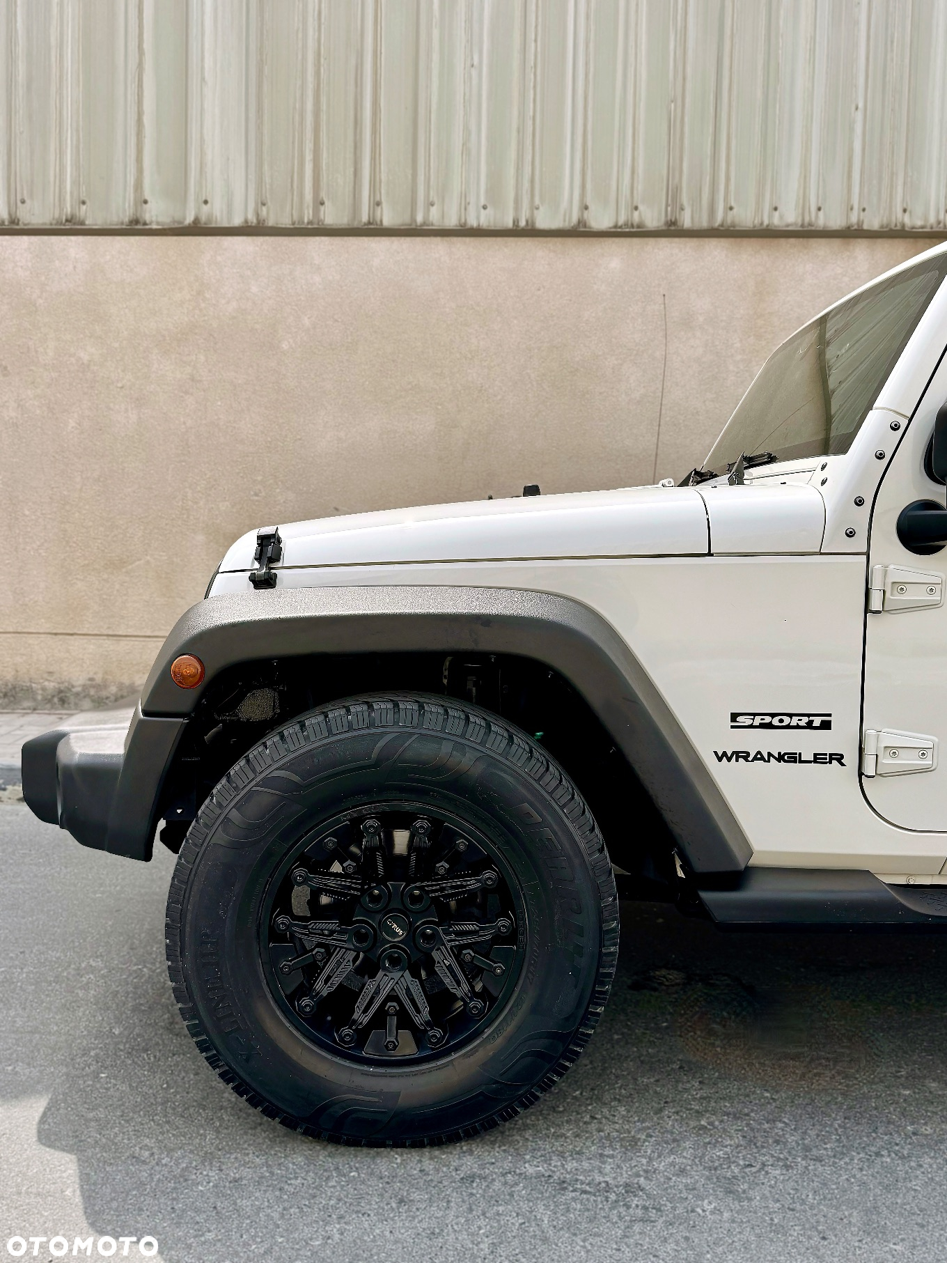 Jeep Wrangler - 11