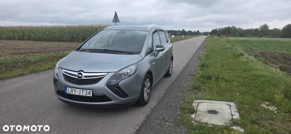 Opel Zafira - 2
