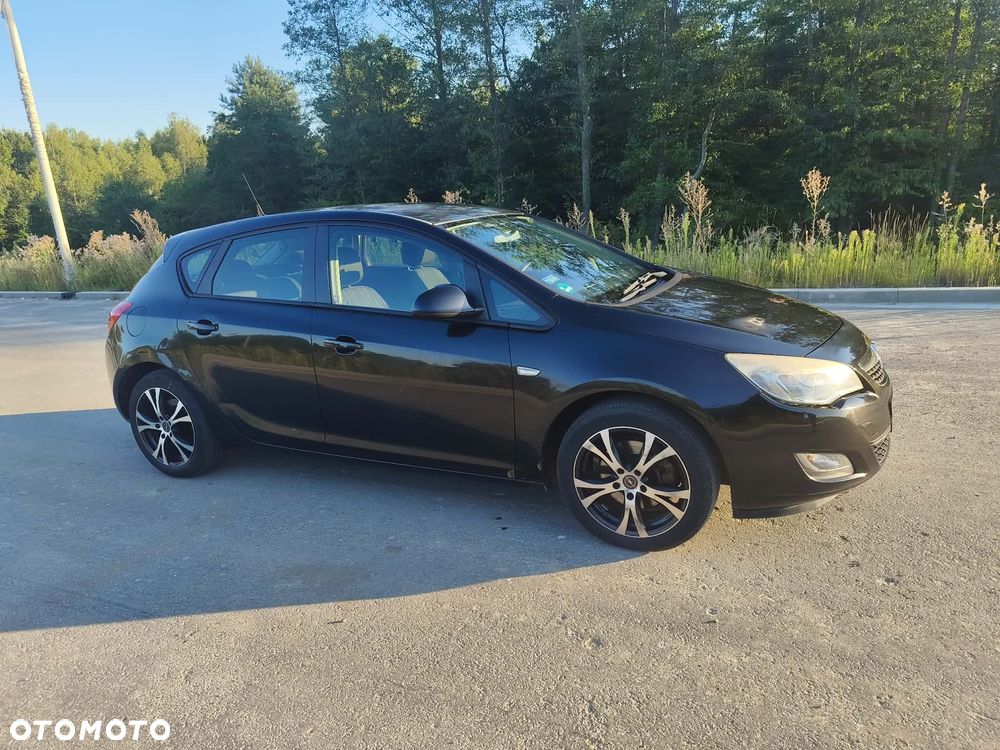Opel Astra 2.0 CDTI Cosmo - 1