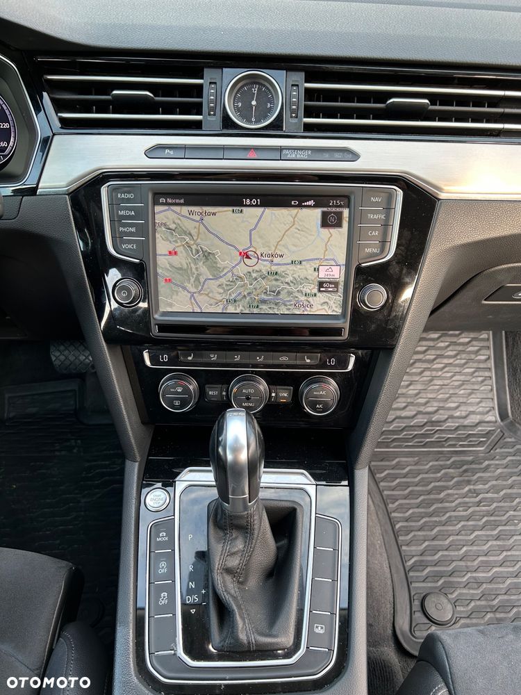 Volkswagen Passat 1.8 TSI BMT Highline DSG - 19