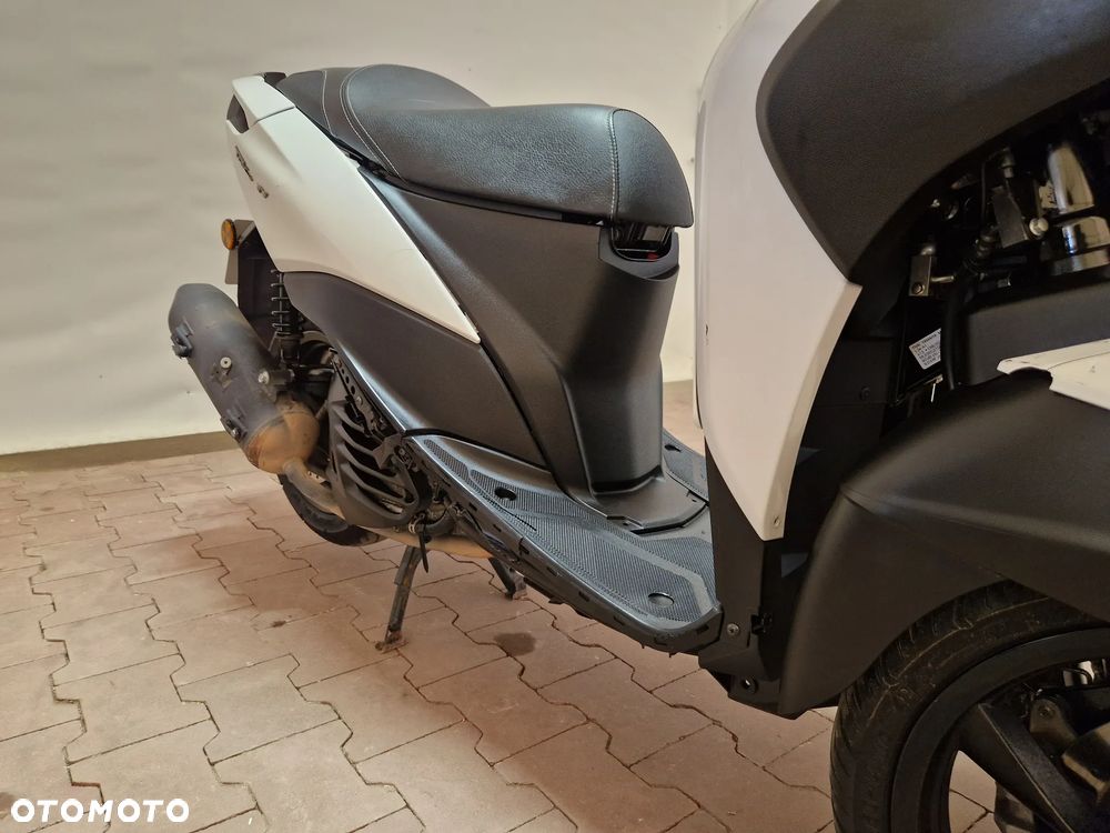 Yamaha Tricity - 16