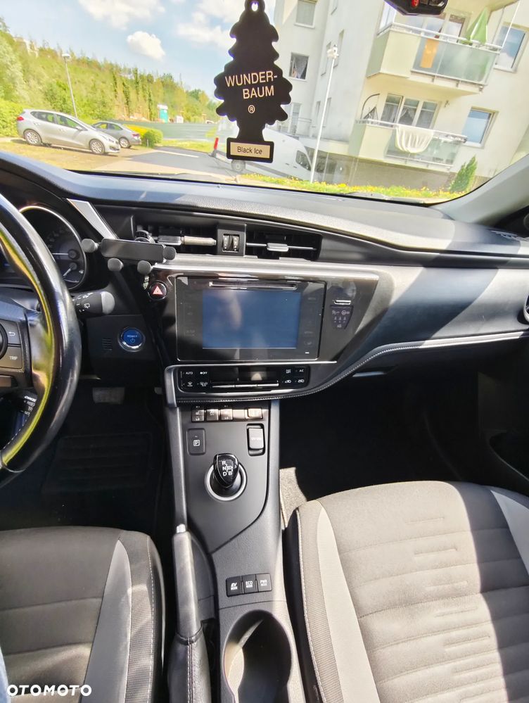 Toyota Auris Hybrid 135 Prestige - 20