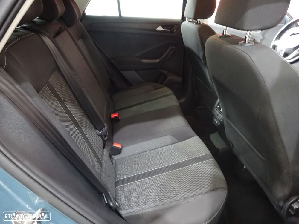 VW T-Roc 1.5 TSI Life DSG - 33