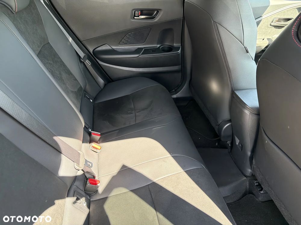 Toyota C-HR 2.0 PHEV Dynamic Force GR Sport - 11