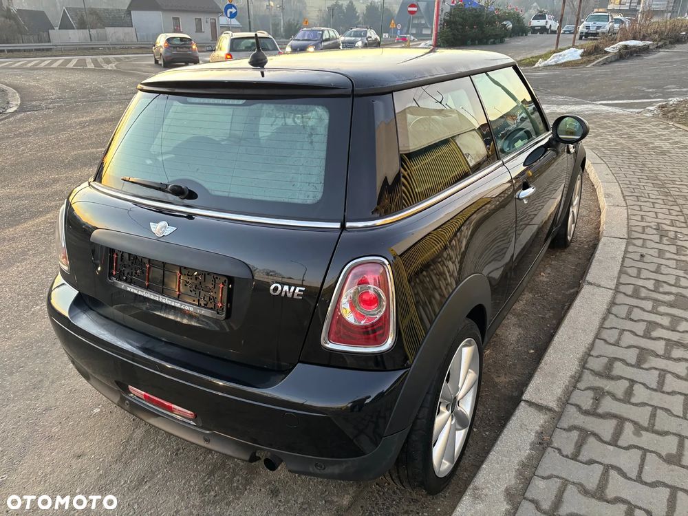 MINI ONE Brick Lane - 4