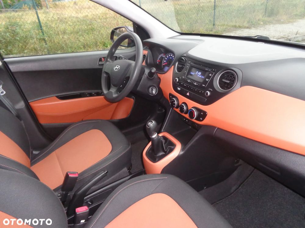 Hyundai i10 1.0 Intro Edition - 17