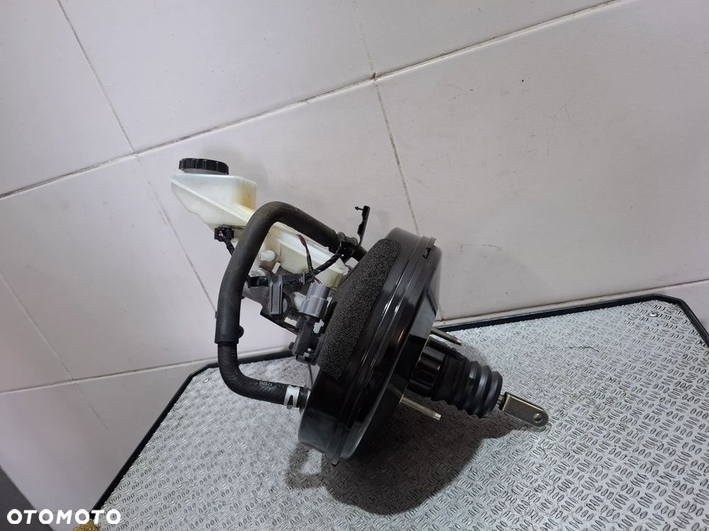 Serwo hamulcowe pompa Mazda III 2014 rok nr BHR143950 2,0B  skyactiv - 4