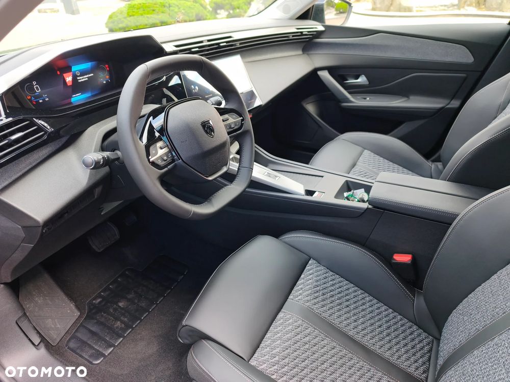 Peugeot 308 1.2 mHEV Allure S&S e-DCS6 - 14