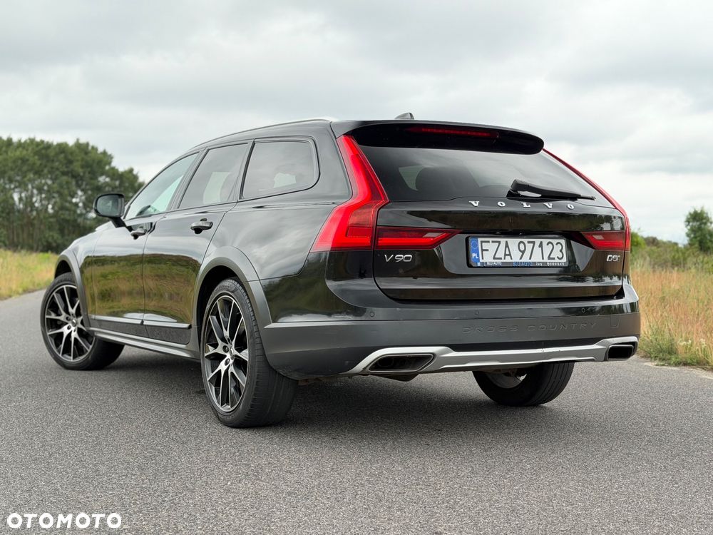 Volvo V90 Cross Country B5 D AWD Geartronic Pro - 25