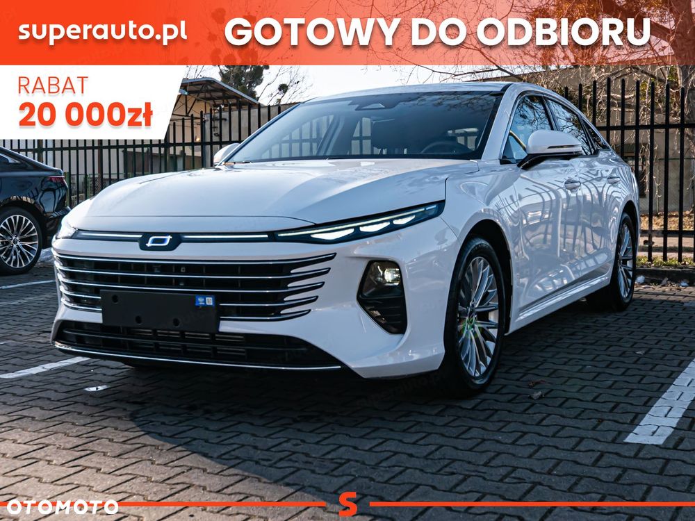 Bestune B70 2.0T Elegance - 1