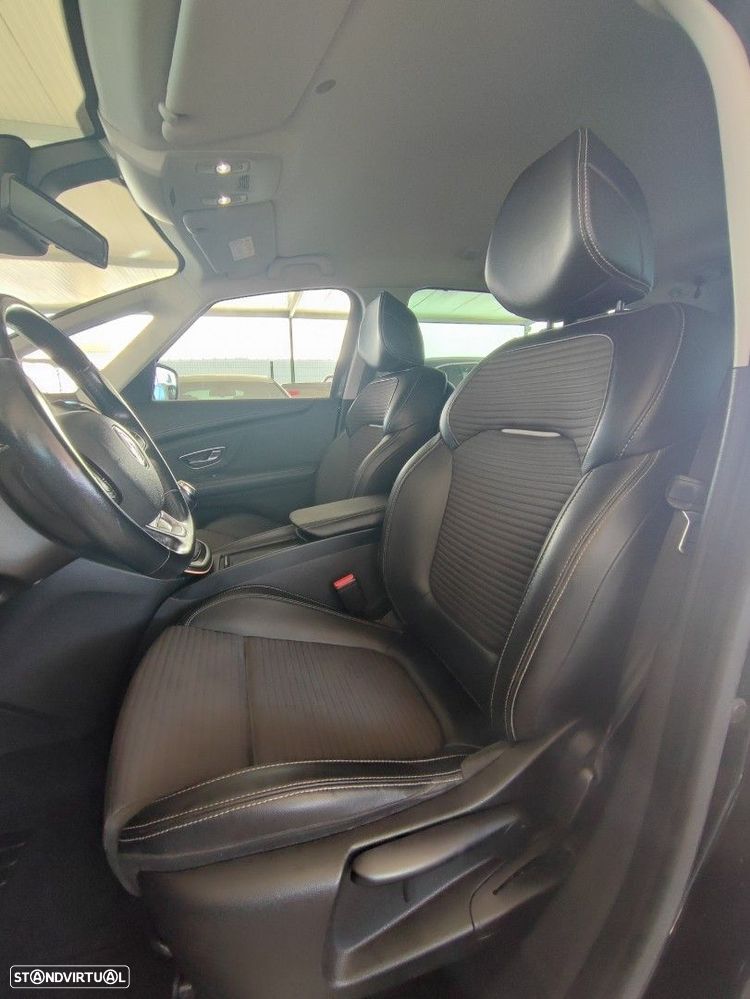 Renault Grand Scénic 1.5 dCi Dynamique S SS - 12