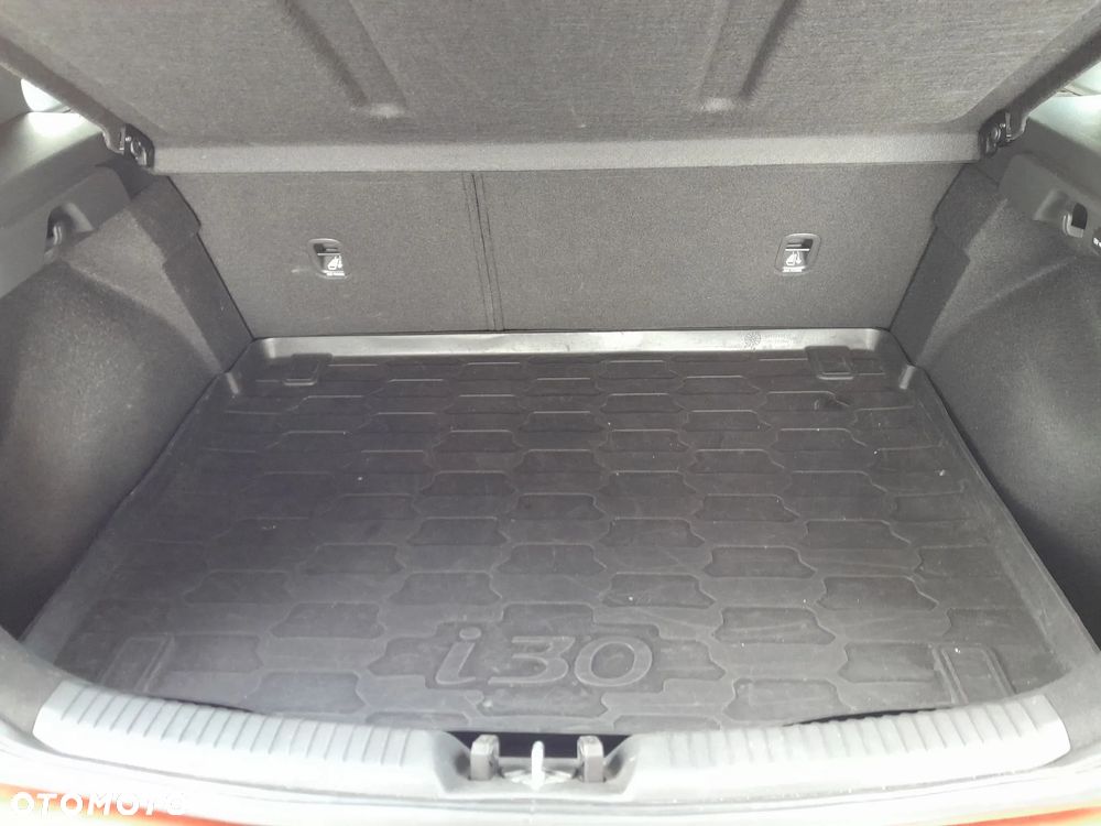 Hyundai i30 1.0 T-GDI Smart DCT - 17