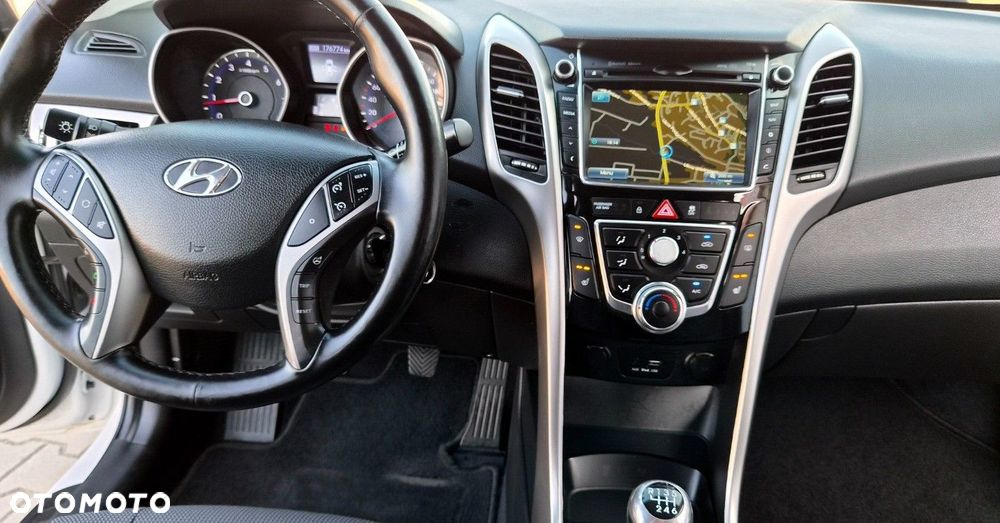 Hyundai i30 - 33