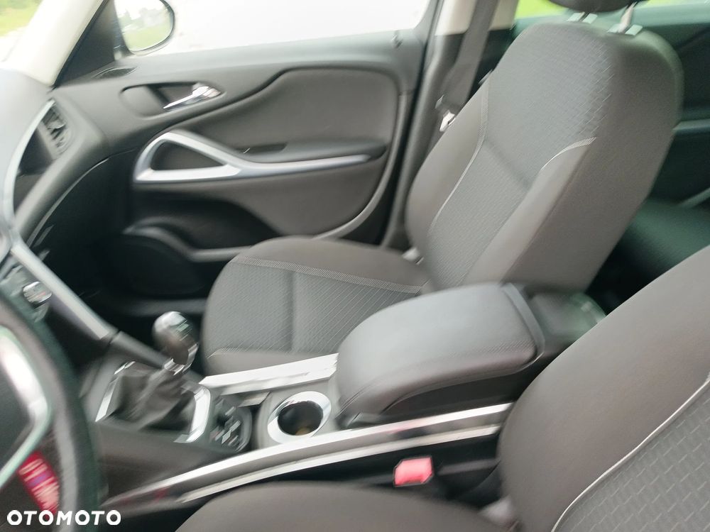 Opel Zafira 1.4 T Cosmo EcoFLEX S&S EU6 - 13