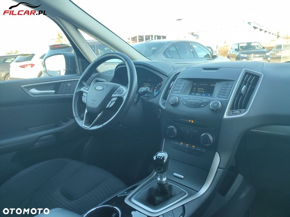 Ford S-Max - 10