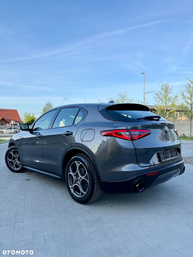 Alfa Romeo Stelvio 2.2 16V AT8 - 13